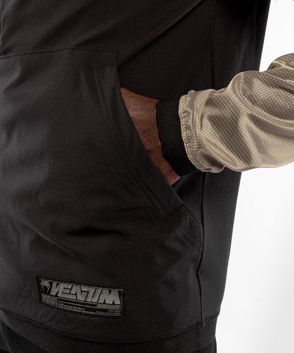Image du produit Venum Laser XT Hoodie – Black/Sand (L)
