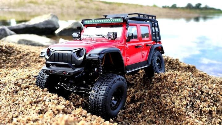 Actual product image DF-Models DF-4XS Crawler (RTR Ready-to-Run)