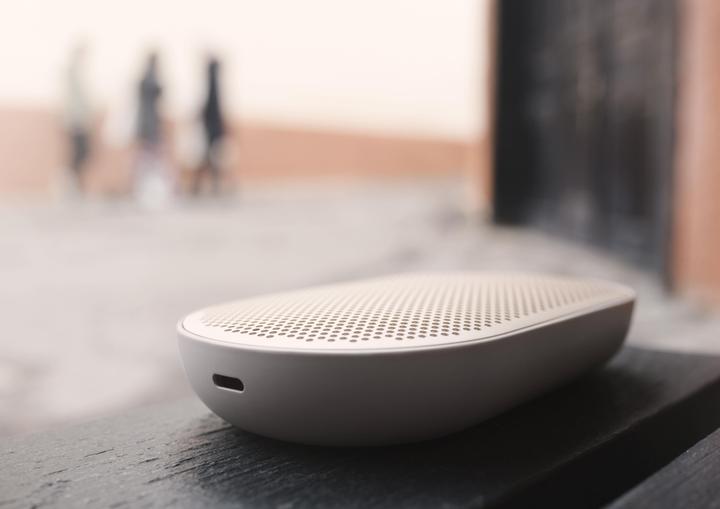 Produktbild B&O BeoPlay P2 (10 h, Akkubetrieb)