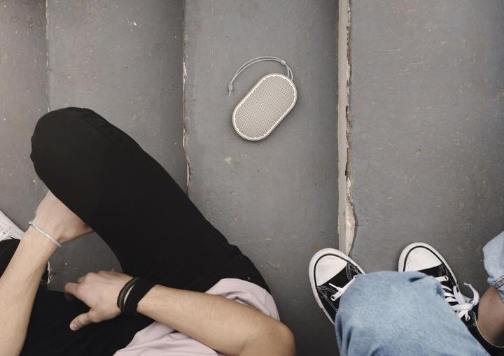 Produktbild B&O BeoPlay P2 (10 h, Akkubetrieb)