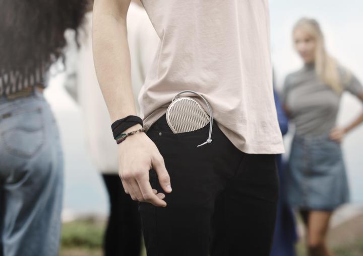 Produktbild B&O BeoPlay P2 (10 h, Akkubetrieb)