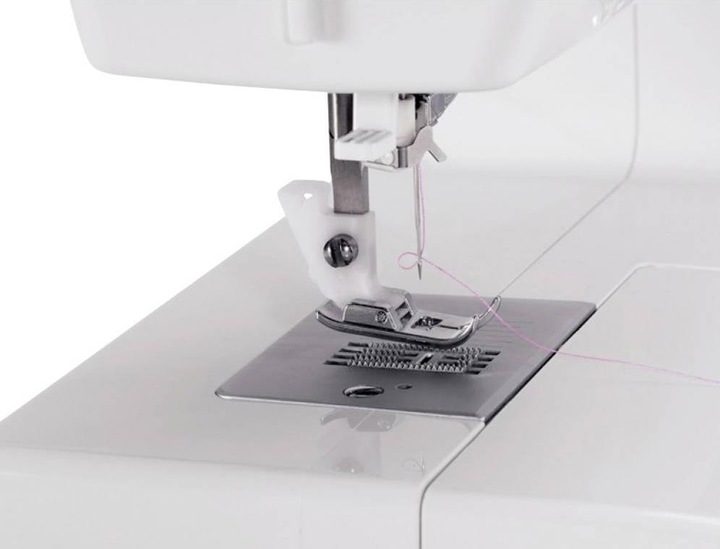 Actual product image Singer Simple 3223