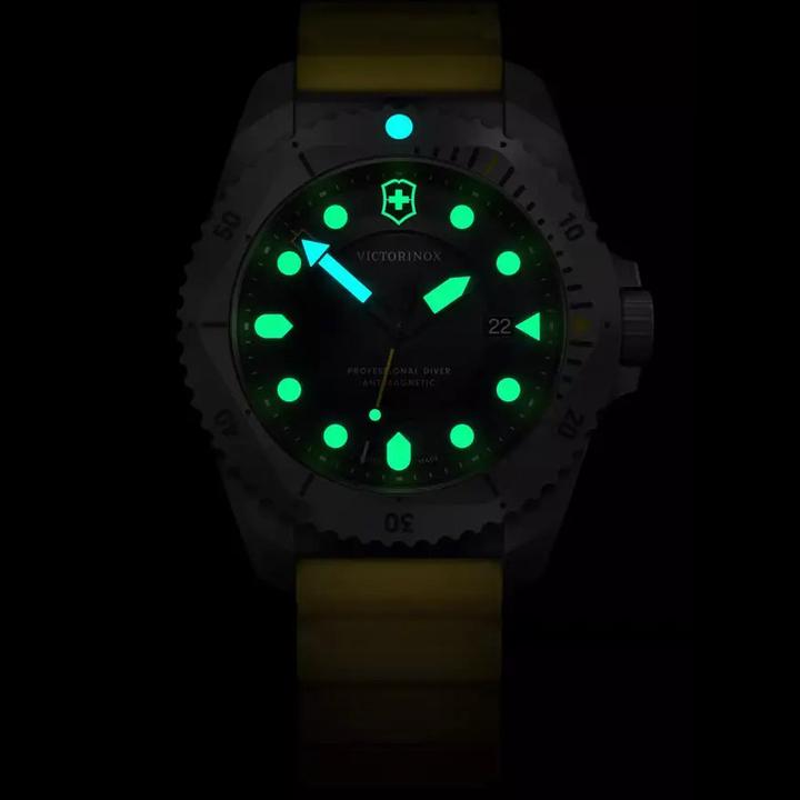 Immagine prodotto Victorinox Dive Pro Quartz (Orologio sub, 43 mm)