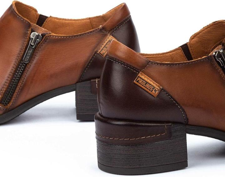Actual product image Pikolinos Malaga (39)
