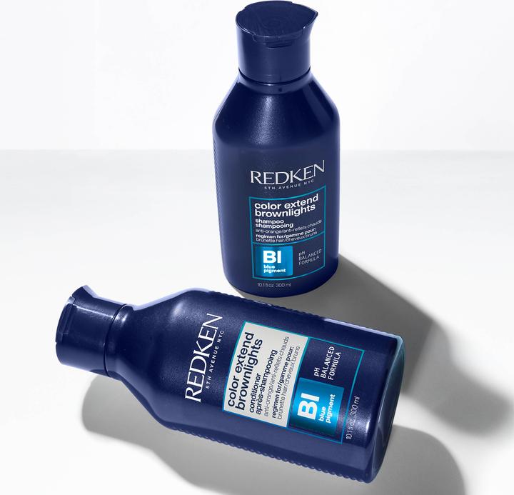 Actual product image Redken Color Extend Brownlights Blue Toning (300 ml)