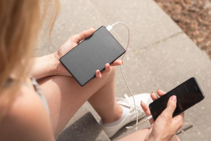 Productafbeelding Sandberg Urban Solar (10000 mAh, 18 W, 37 Wh)