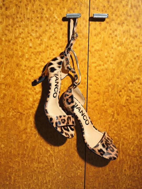Produktbild Bianco BIAADORE Sandalen mit breiten Riemen (41)