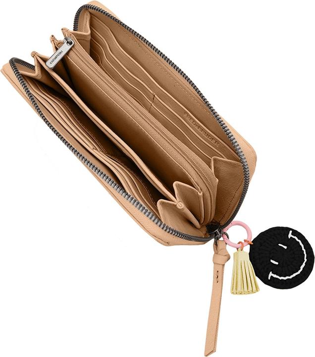 Actual product image FredsBruder Take A Smile Geldbörse Leder 19 cm