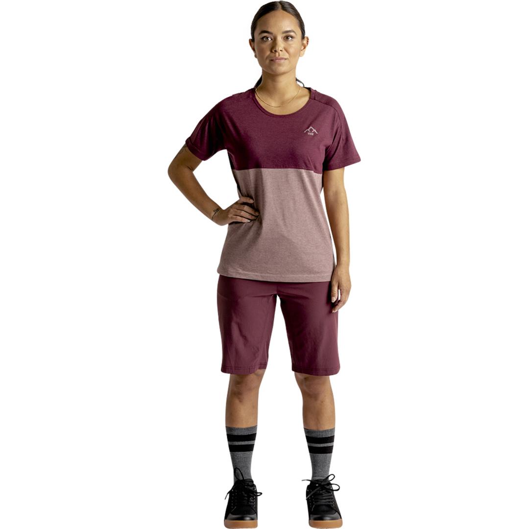 Thumbnail - iXS, Damen, Velotrikot, Damen FlowTech Tee Mountain taupe-raisin 34 (34), Rosa, 34