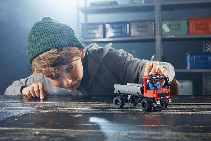 Produktbild LEGO Absetzkipper (42084, LEGO Technic)