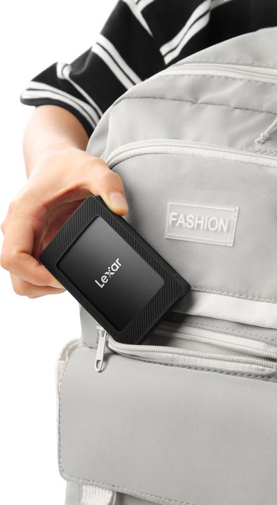 Actual product image Lexar SL500 with MagSafe Sleeve (4 TB)