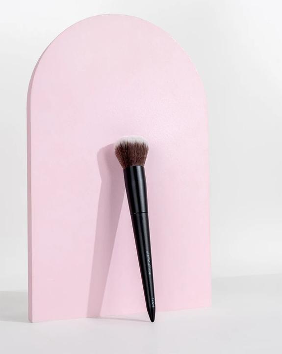Actual product image Brush Works Blush Brush (Blusher)