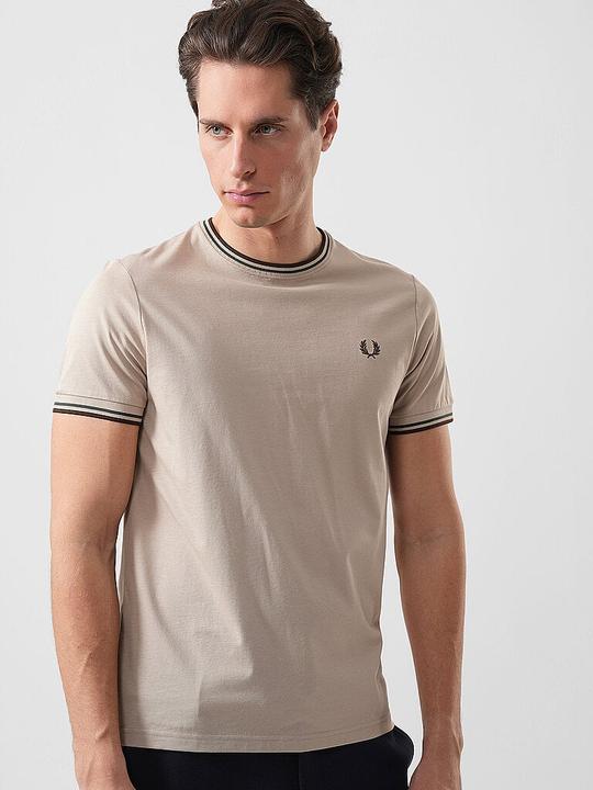 Actual product image Fred Perry M1588 (S)