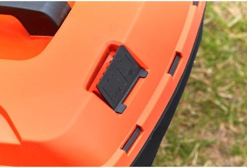 Productafbeelding Black & Decker Accu Grasmaaier BCMW33184L2 Kit (Oplaadbare batterij)