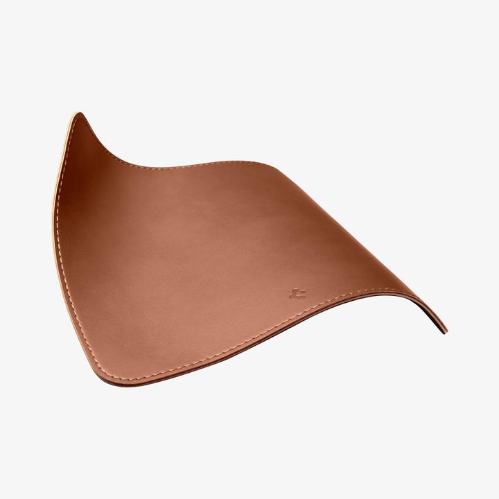 Actual product image Spigen LD301 MOUSE PAD BROWN