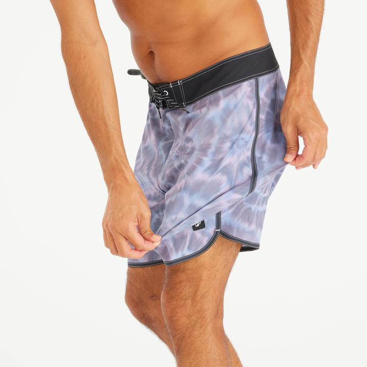 Actual product image Olaian Men's Boardshorts Surf 500 18" Long - Tye & Van Black (44, Frequency band 38 (2600 MHz))