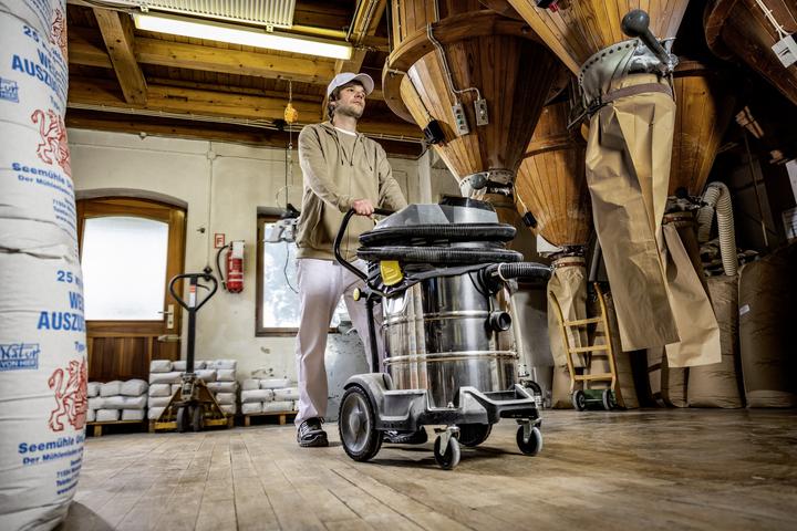 Actual product image Kärcher Karcher NT 75/1 Me Ec M Z22 1.667-332.0 (Wet dry vacuum cleaner)