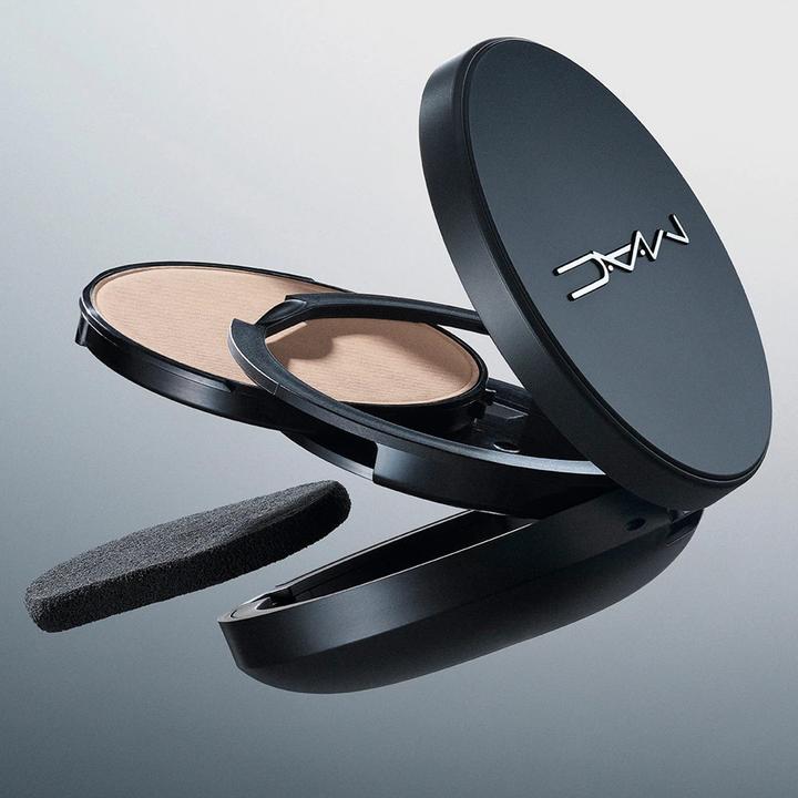 Actual product image MAC Jeans Studio Fix Powder Plus (NW22)