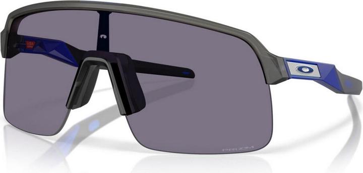 Prizm Grey, Matte grey smoke