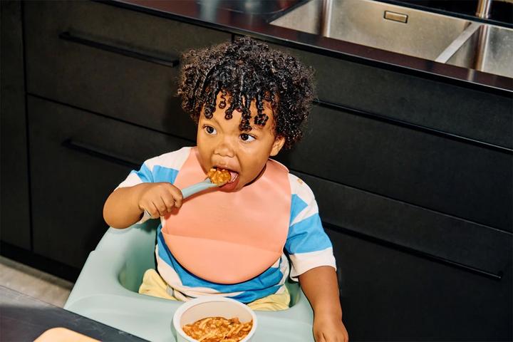 Productafbeelding Tommee Tippee TOMMEE TIPPLE slabbetje plastic Roll n Go 46351494 (7 Maanden)