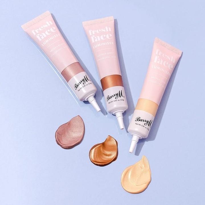 Image du produit Barry M Fresh Face Luminiser Highlighter en or (Or, Highlighter)
