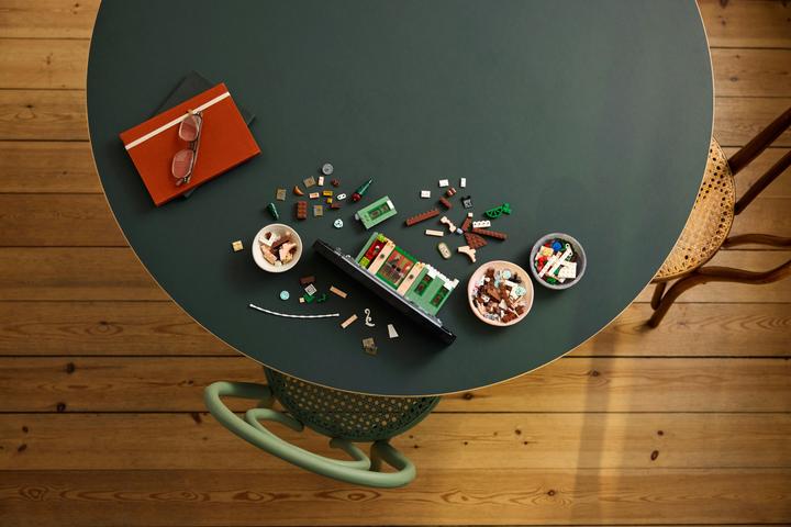 Produktbild LEGO Französisches Café (10362, LEGO Icons)