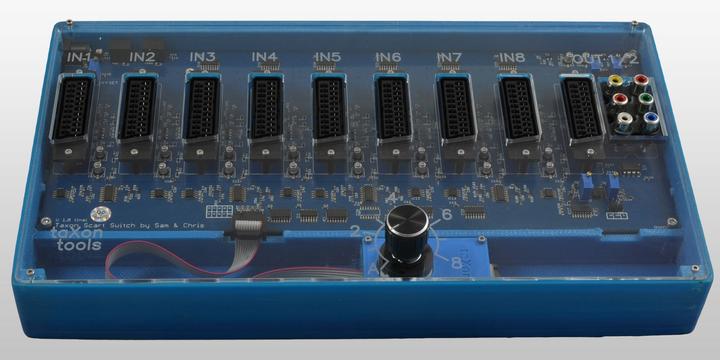 Image du produit Taxon Tools Interrupteur Péritel bleu (Commutateur vidéo)