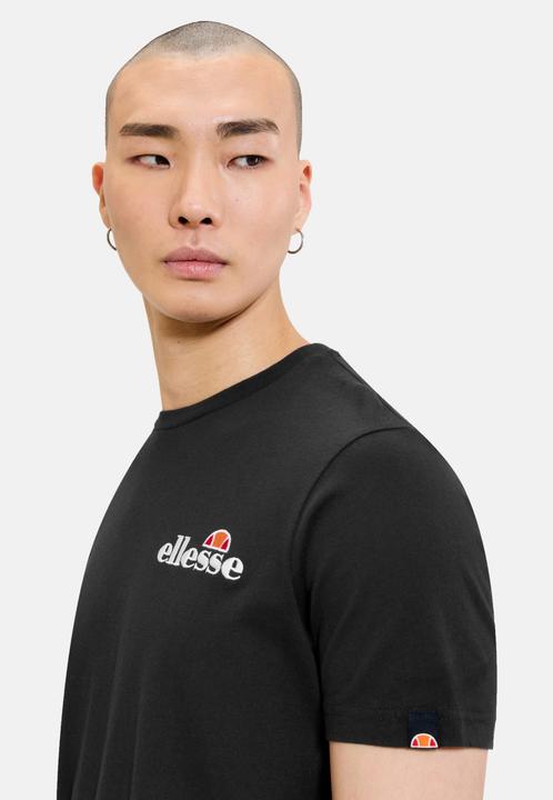 Actual product image Ellesse tee (M)