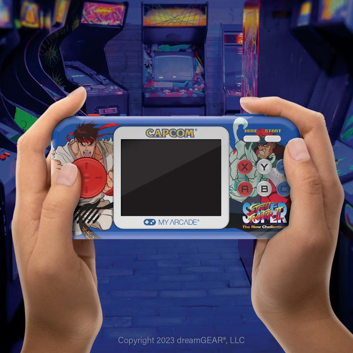 Actual product image Sombo Retro Pocket Player Street Fighter II