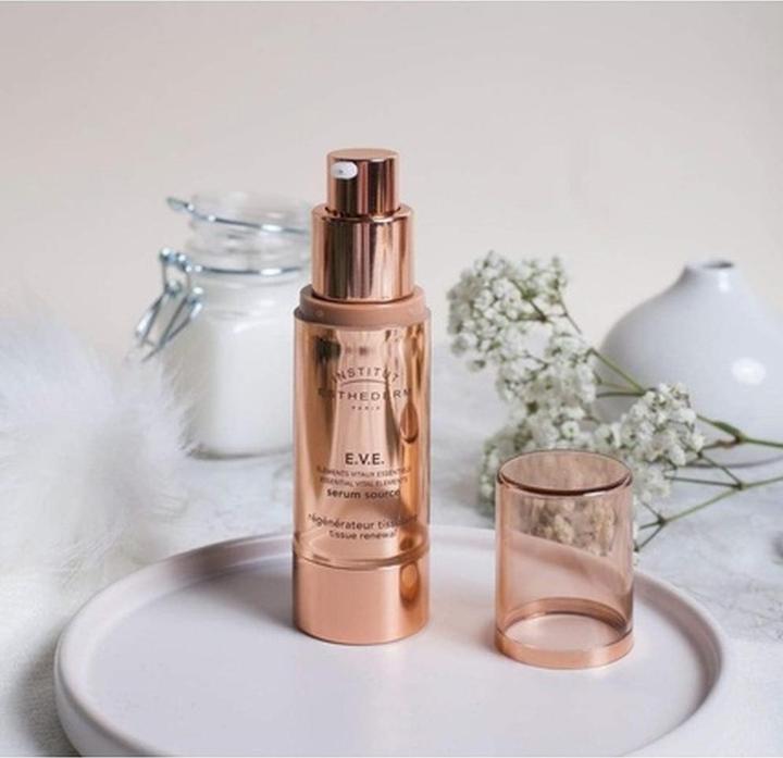 Actual product image Institut Esthederm E.V.E. (30 ml)