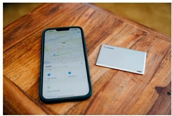 Produktbild Verbatim My Finder Card Bluetooth czarny srebrny/black silver - urządzenie do śledzenia 2szt MYFCR- (iOS)