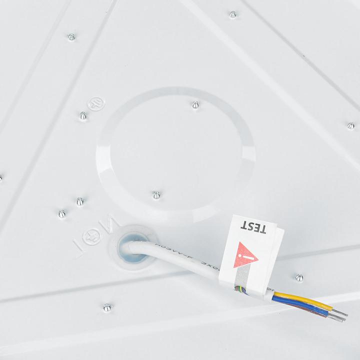 Produktbild Licht-Erlebnisse Deckenlampe Stella (1300 lm)
