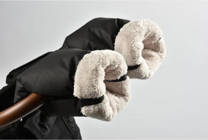 Actual product image Red Castle Mittens