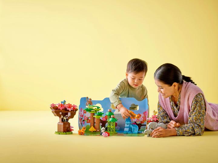 Actual product image LEGO Wild animals of Asia (10974)