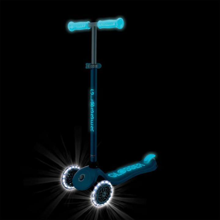 Actual product image Globber PRIMO PLUS GLOW LIGHTS Scooter - Petrol Blue (443-100)