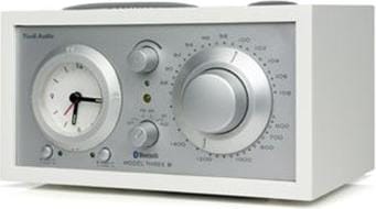 Produktbild Tivoli Audio Audio - Model 3 BT w/ USB - Wekkerradio met Bluetooth - Wit/Zilver (AM, FM, Bluetooth)