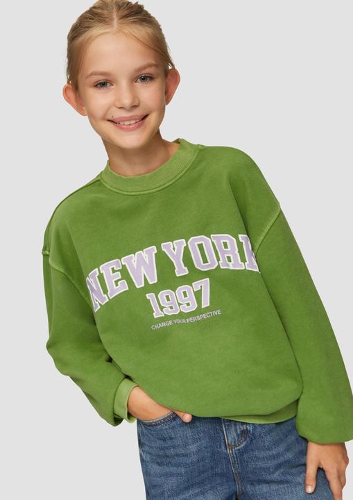 Produktbild s.Oliver Sweatshirt Oversized-Sweatshirt mit Waschung und Frontprint (M)