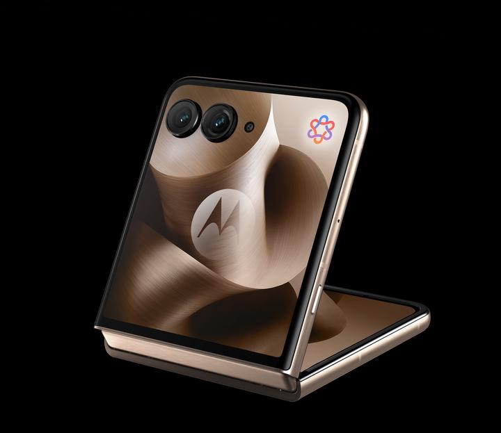 Produktbild Motorola Razr 60 Ultra (512 GB, Pantone Mountain Trail, 6.96", SIM + eSIM, 50 Mpx, 5G)
