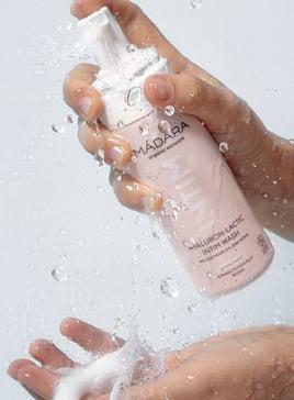 Actual product image Madara MÃDARA - Intimate Hyaluron-Lactic Intimate Wash - Intimate Washing Foam - 150ml (150 ml, Intimate washing lotion)