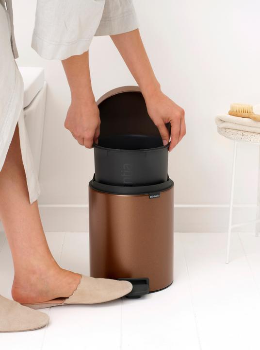 Actual product image Brabantia Kosmetikeimer NewIcon 5 l, Warm Bronze (5 l)