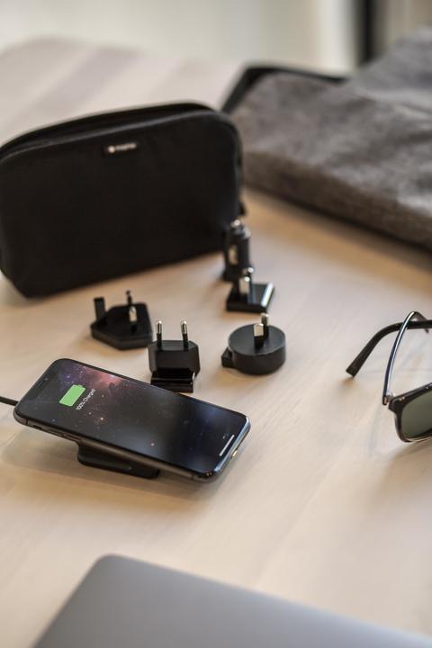 Actual product image mophie Charge Stream Global (10 W)