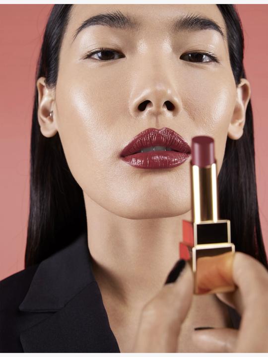 Actual product image Yves Saint Laurent Rouge Pur Couture The Bold Nude Undisclosed 11 (No. 11 - Nude Undisclosed)