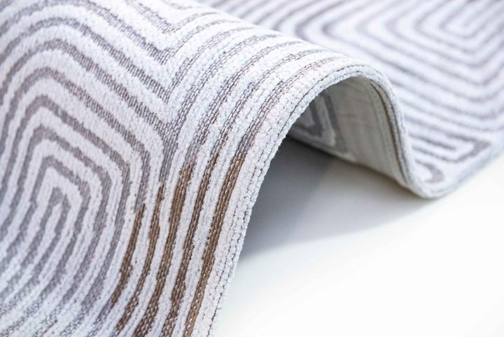 Actual product image Louis de Poortere Meditation (240 x 340 cm)