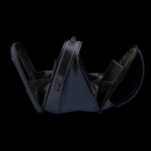 Produktbild Carbon Tech Neuron AI Rucksack mit integriertem LED-Display (21.80 l)