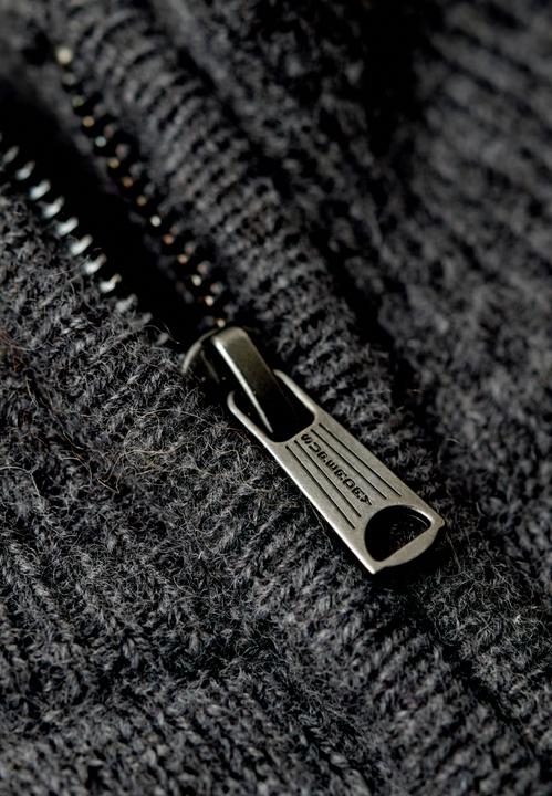 Produktbild Superdry Essential Strickpullover mit Halbreissverschluss und Stickerei (3XL)