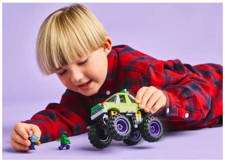 Actual product image LEGO Hulk truck vs. Thanos (76312, LEGO Super Mario)