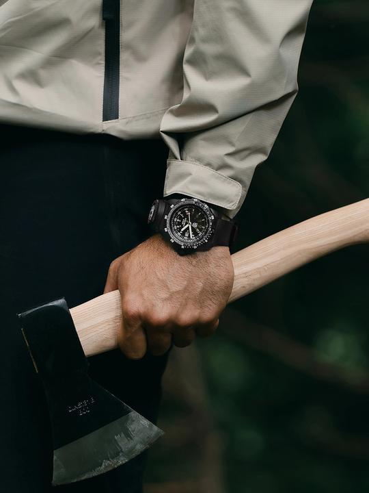 Actual product image Luminox RECON NAV SPC 8830 SERIES (Analogue wristwatch, Swiss made, 46 mm)