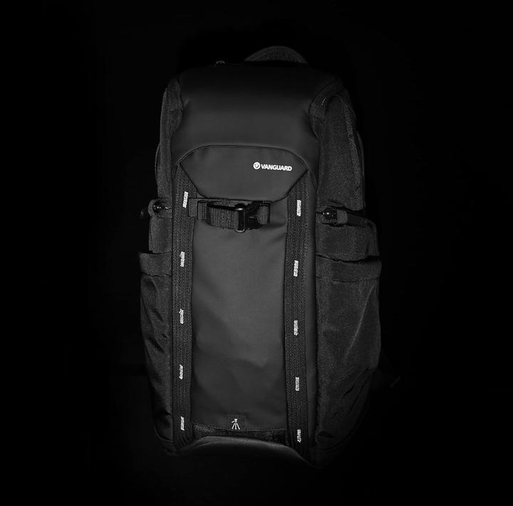 Actual product image Vanguard Veo Adaptor S41 with USB-A (Photo backpack, 12 l)