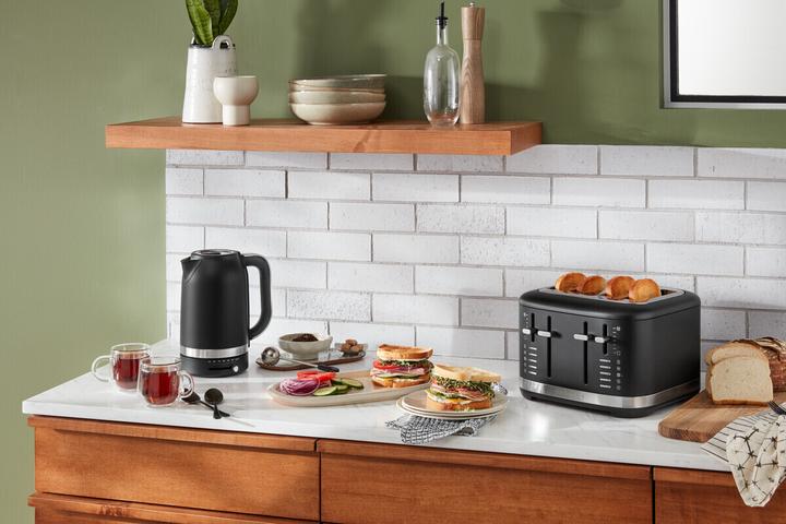 Produktbild KitchenAid 5KMT4109EBM manueller 4-Scheiben Toaster Matt Schwarz