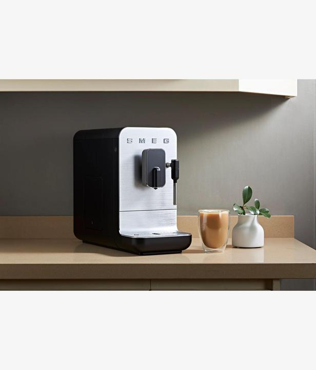 Produktbild Smeg BCC02BLMEU